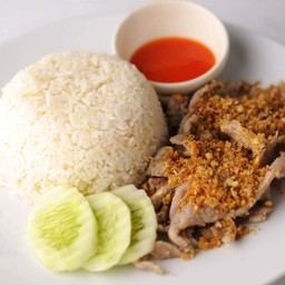 ข้าวไก่ทอดกระเทียม