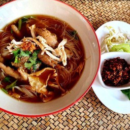 ก๋วยเตี๋ยวไก่ - เส้นหมี่ขาว