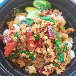 ข้าว+กะเพราไก่สับ