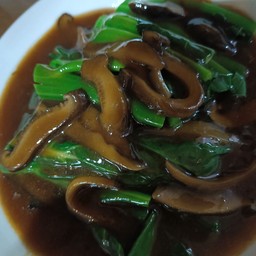 คะน้าฮ่องกงผัดน้ำมันหอย