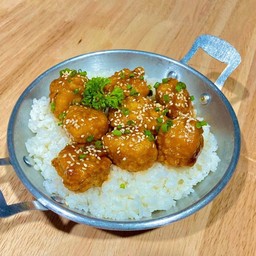 ข้าวหน้าไก่ honey garlic sauce