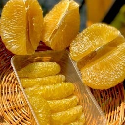 ส้มโอขาวใหญ่