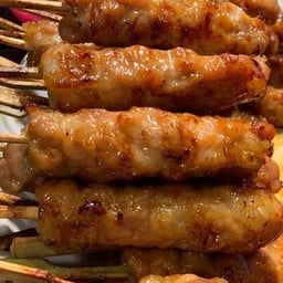 หมูปิ้งวิมลมณีโลตัสไทรน้อย