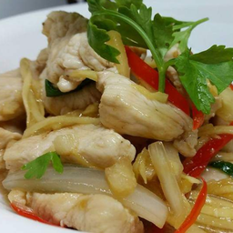 อกไก่ผัดขิง