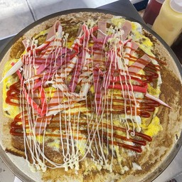 พริกเผา ไข่ไก่ แฮมไก่ ไส้กรอกไก่ ปูอัด