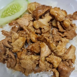 ทอดกระเทียม กับข้าว