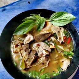 นายภูมิก๋วยเตี๋ยวเรืออยุธยา