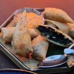 Sea La Vie Beach Bar and Bistro