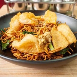หมี่กรอบผัดซีอิ้วปลา