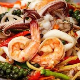 ผัดฉ่าทะเล