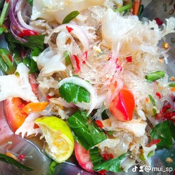 ยำวุ้นเส้นหมูยอ