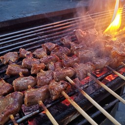 ไส้หมู ย่างกรอบ