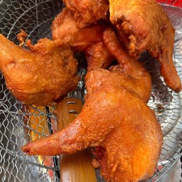 ไก่ทอดหาดใหญ่นายหนวด 2 เนินกระปรอก