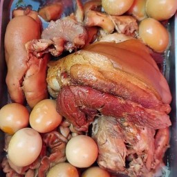 ขาหมูบางแก้ว และ ขนมหวาน Bang Kaew Pork Knuckle, Boran Pork Noodles and Dessert Muang Kaew Soi 13