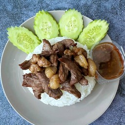 ข้าว-เนื้อโคขุนปรุงรสทอด (เนื้อชิ้น)