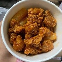 ไก่ทอดเกาหลีราดซอสคาราเมล --ทุกเมนูมีกิมจิผักกาดขาวให้ฟรี