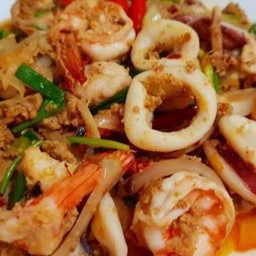 ทะเล ผัดผงกระหรี่