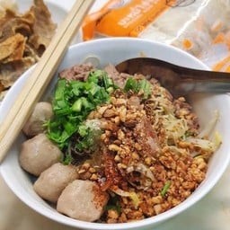 สแน็ค ก๋วยเตี๋ยวต้มยำ