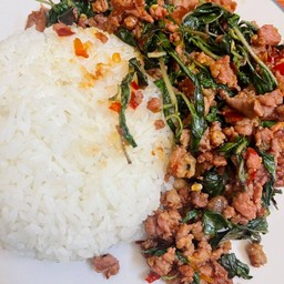 จินชาอาหารตามสั่ง ถนนแจ้งสนิท