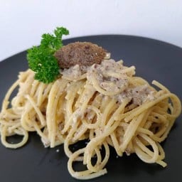 HOUSE 675 - Private Dining & Studio เพชรเกษม53
