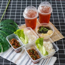 ชุด3 ข้าวกระเพราหมู2จาน+1แกงจืด+ชาดำ2แก้ว