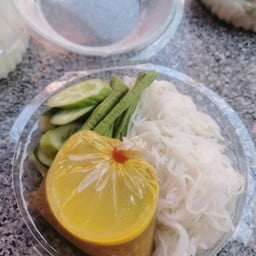 ขนมจีนน้ำยาใต้ยายวรรณ ไม่มีสาขา