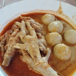 เกาเหลาผสม ลูกชิ้น+ขาไก่