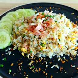 ข้าวผัดแหนม + ซุปสาหร่าย