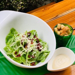 ซีซาร์ สลัด (ผักสลัดปลอดสารพิษ) Caesar salad ( organic lettuce )