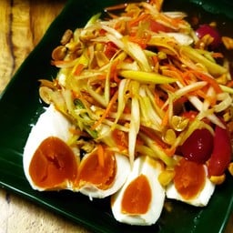 ตำไทยไข่เค็ม