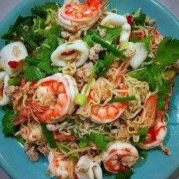 ยำมาม่าทะเล