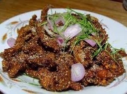 คลุกฝุ่นเนื้อ