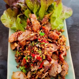 สามชั้นทอดผัดพริกเกลือ