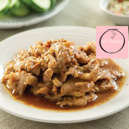 ผัดกระเทียม ราดข้าว