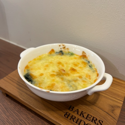 ผักโขมอบชีส