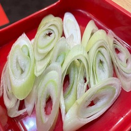 ต้นหอมญี่ปุ่น