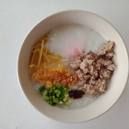 โจ๊กหมูไม่ใส่ไข่