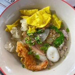 ก๋วยเตี๋ยวหมูน้ำใส
