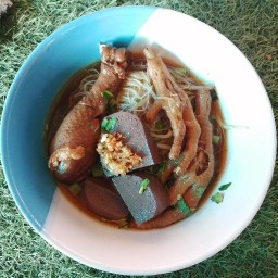 ก๋วยเตี๋ยว ๑,๐๐๐ ล้าน 8