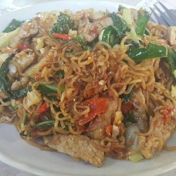 มาม่าผัดขี้เมา