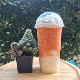 ชาไทย มะพร้าวอ่อนนมสด เย็น