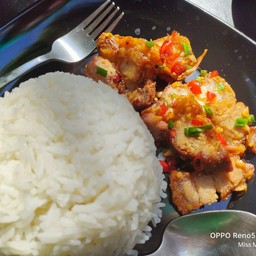 หมูกรอบคั่วพริกเกลือ