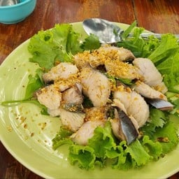 คุ้มสนองคุณ