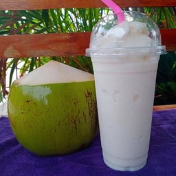 น้ำปั่นผลไม้สด มาดามSea น้ำปั่น ชากาแฟ ลูกชิ้นทอด ของกินเล่น ลาซาล