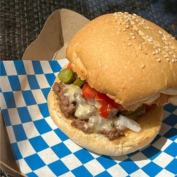 ชีสเบอร์เกอร์ (เนื้อ)