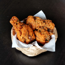 ปีกบนกรอบแซ่บ