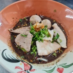 ป.ประทีปGOLDก๋วยเตี๋ยวเรือ ตลาดหัวถนนเทพารักษ์ ตลาดหัวถนน เทพารักษ์
