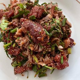 ลาบเนื้อดิบ