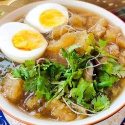 กระเพาะปลาไข่ต้ม