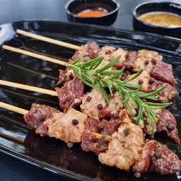 เนื้อหมักย่าง +น้ำจิ้มสามรส